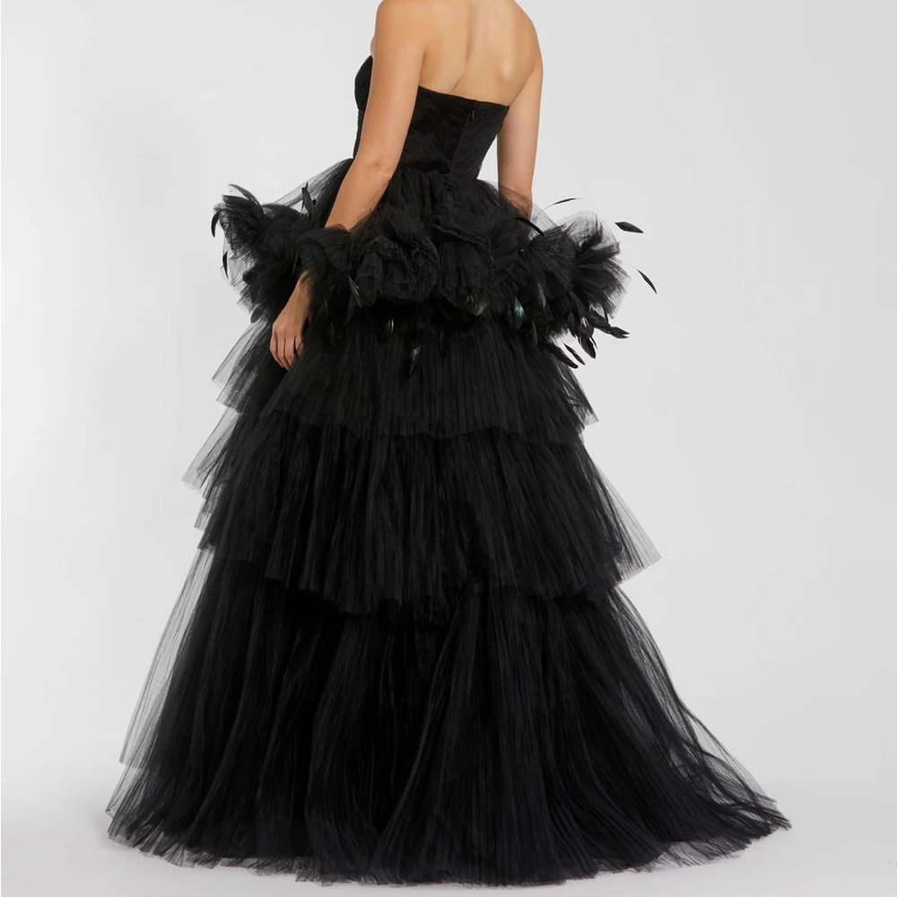 Mac Duggal Black Strapless Sweetheart Tulle Gown w. Feather Detail 20572 Size 4 - Picture 3 of 13
